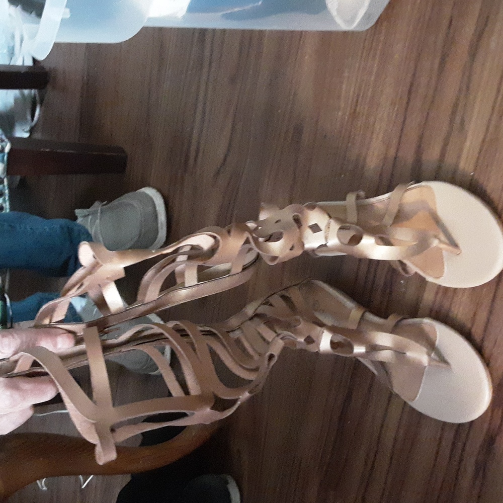 Gold O'Dea sandals size 6 1/2